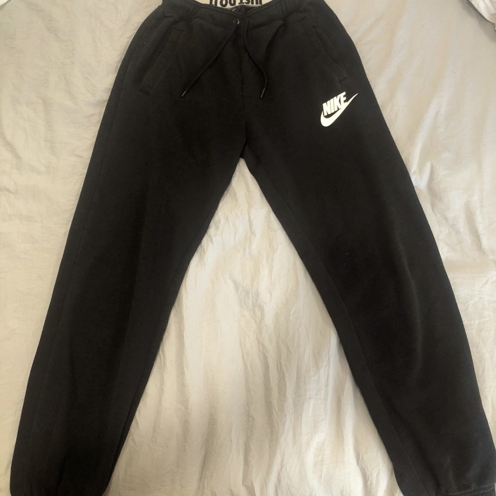 Nike Sportswear Essential Fleece Jogger Pant